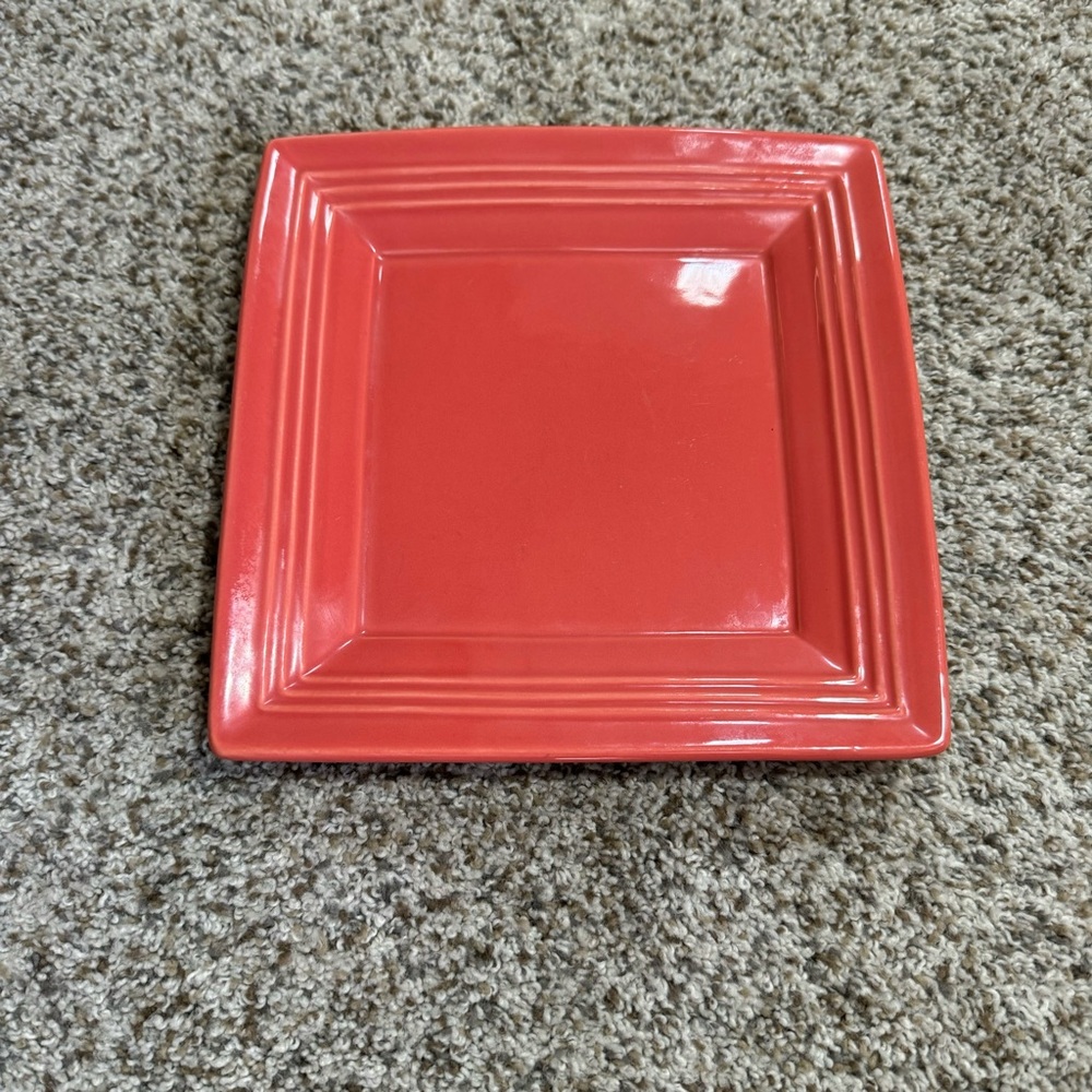 Tuxton Square Plate- 8.5” Cinnebar